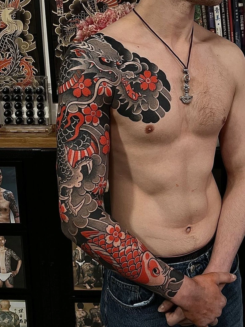 Kiểu xăm cánh tay nam phong cách tribal cực kỳ cá tính