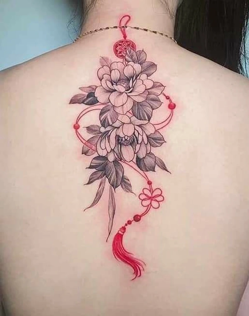 Nghệ thuật xăm lưng nữ được nhiều người quan tâm hiện nay