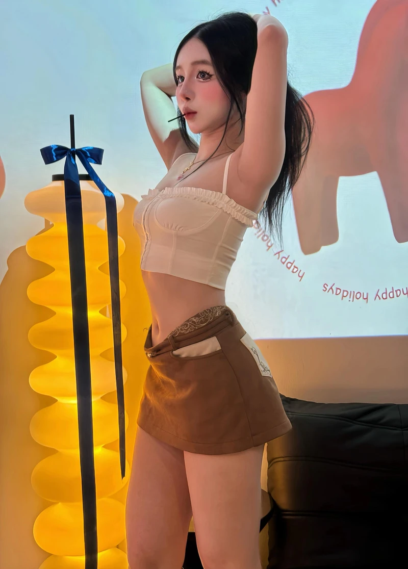Ảnh Tiffany Thư Gymer sexy dâm đãng tinh khôi