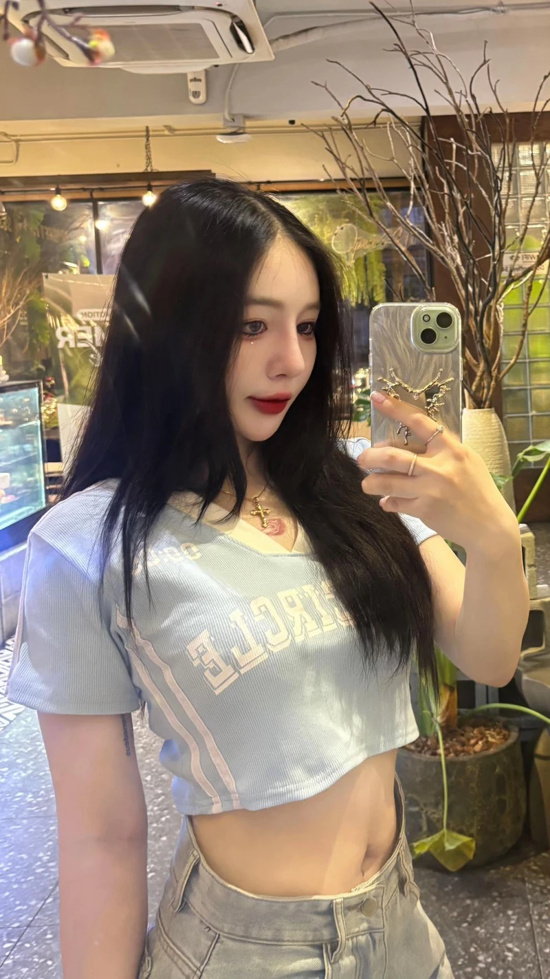 Ảnh Tiffany Thư Gymer sexy lộ liễu kích dục
