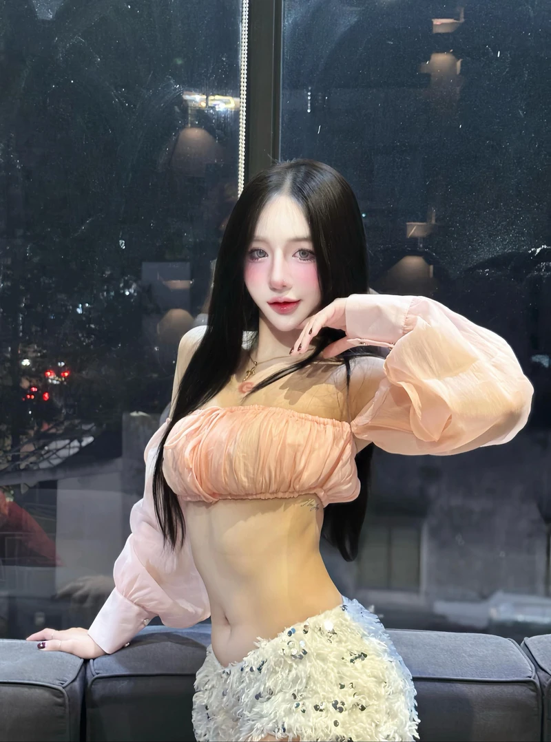 Hình Tiffany Thư Gymer gợi cảm dâm đãng mạnh