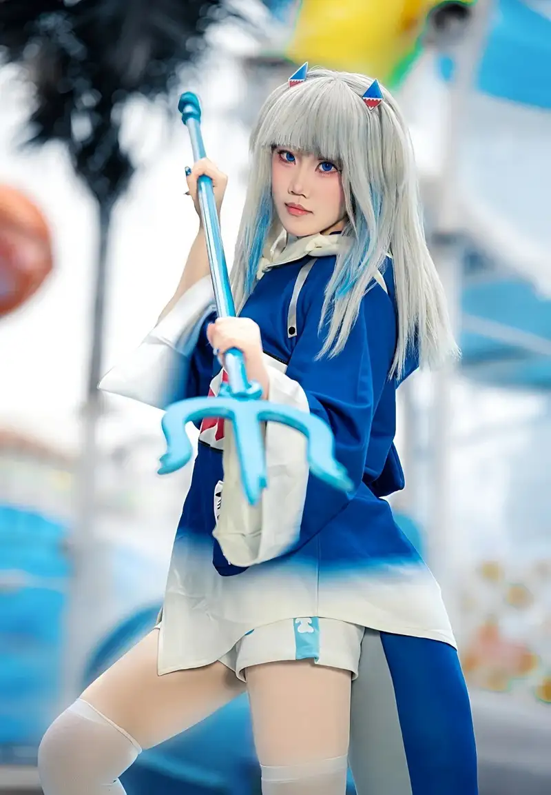 Ảnh Yaoyaoqwq Gawr Gura cosplay xinh đẹp