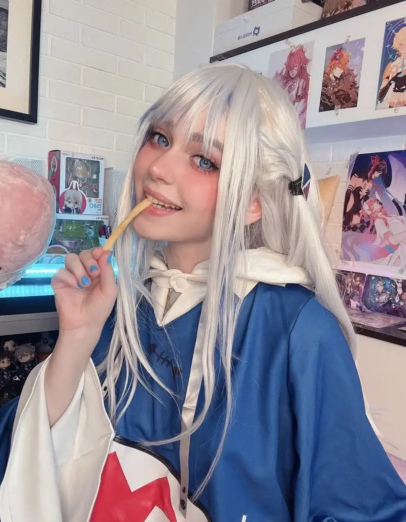 Ảnh cosplay đẹp Yaoyaoqwq Gawr Gura