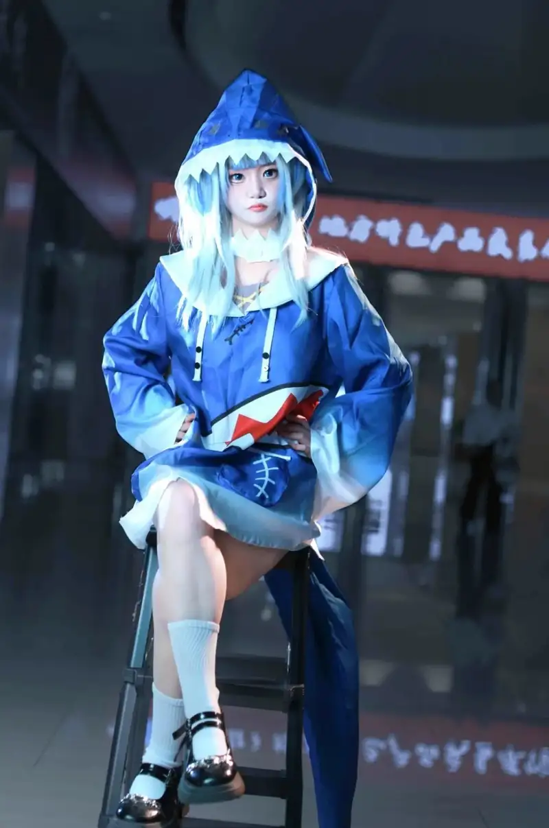 Ảnh đẹp Yaoyaoqwq Gawr Gura cosplay