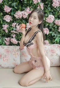 Đam mê mãnh liệt ảnh sex châu Á