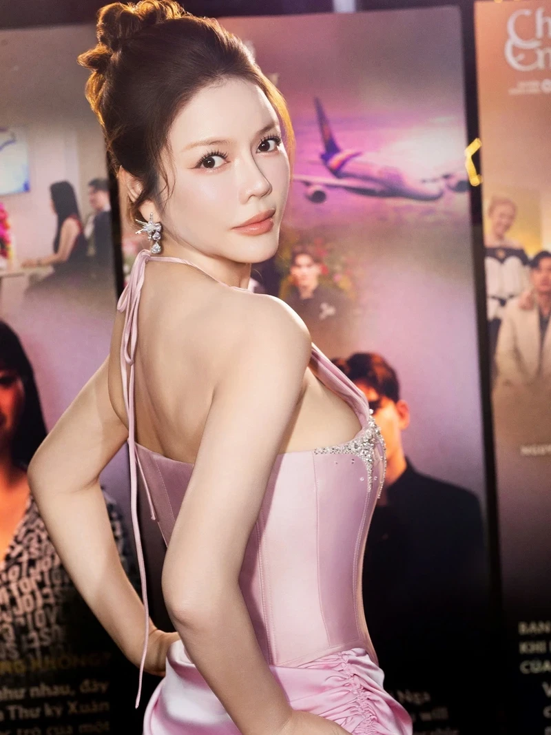 Hình Lý Nhã Kỳ thanh nhã mê hoặc