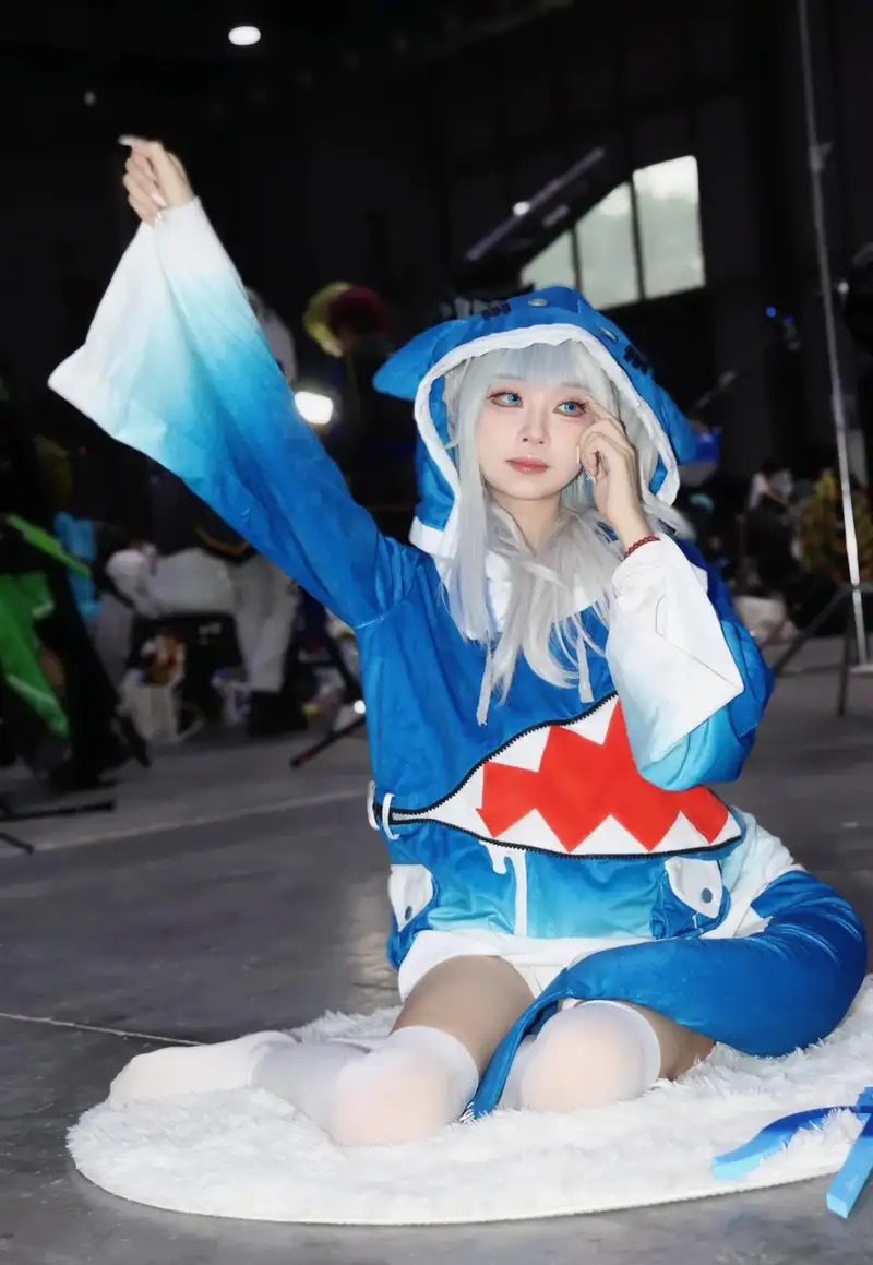 Hình ảnh Yaoyaoqwq Gawr Gura cosplay