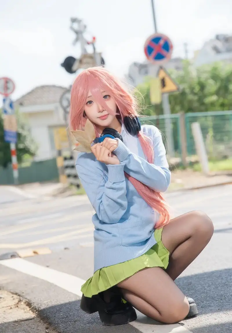 Nino Nakano cosplay hình ảnh anime đẹp
