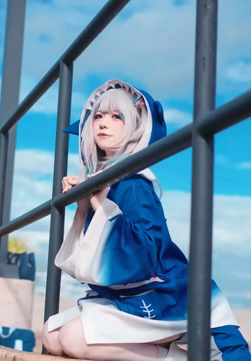 Yaoyaoqwq ảnh cosplay Gawr Gura đẹp