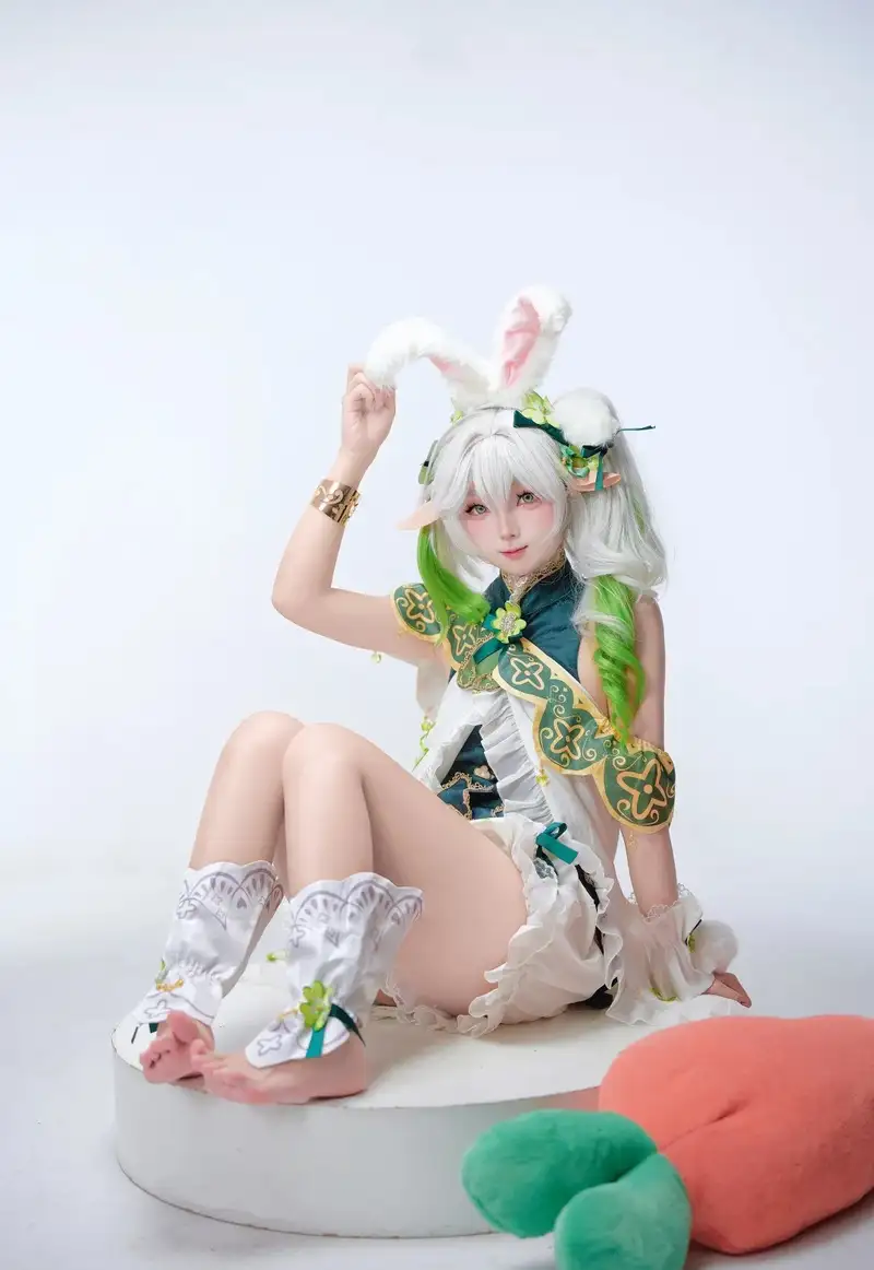 ảnh Nahida cosplay đáng yêu và nổi bật