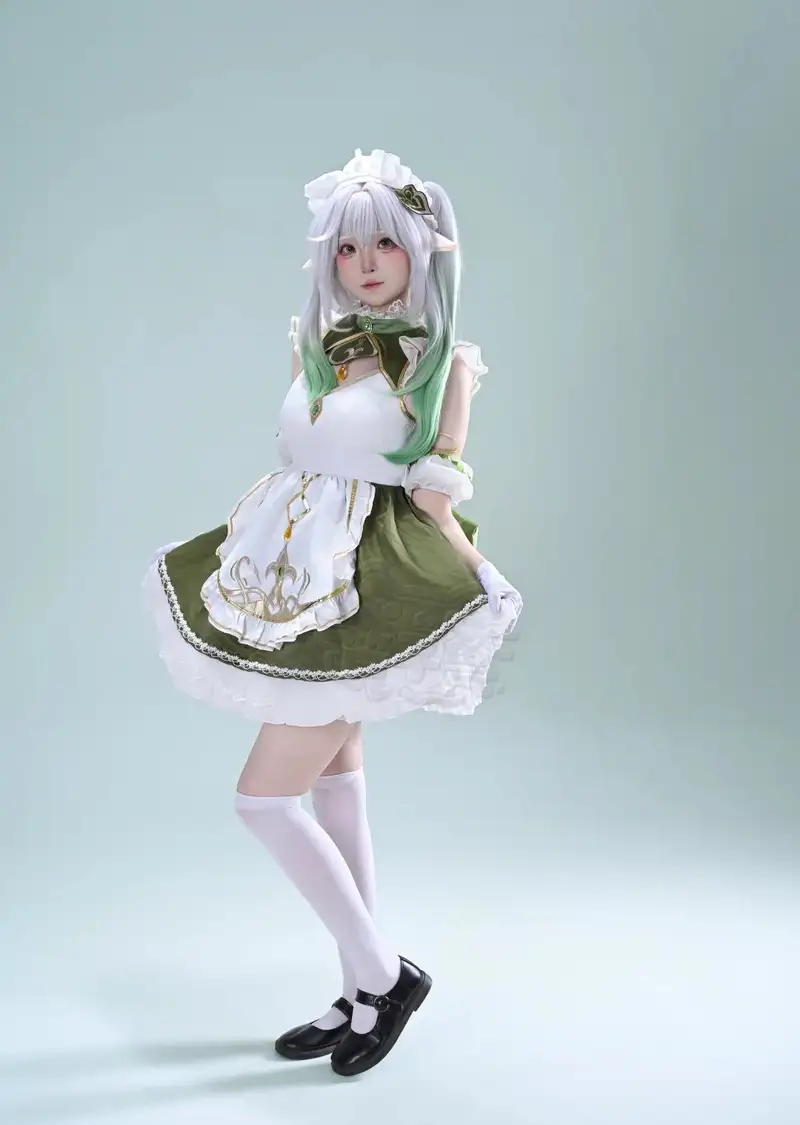 ảnh Nahida cosplay phong cách anime dễ thương