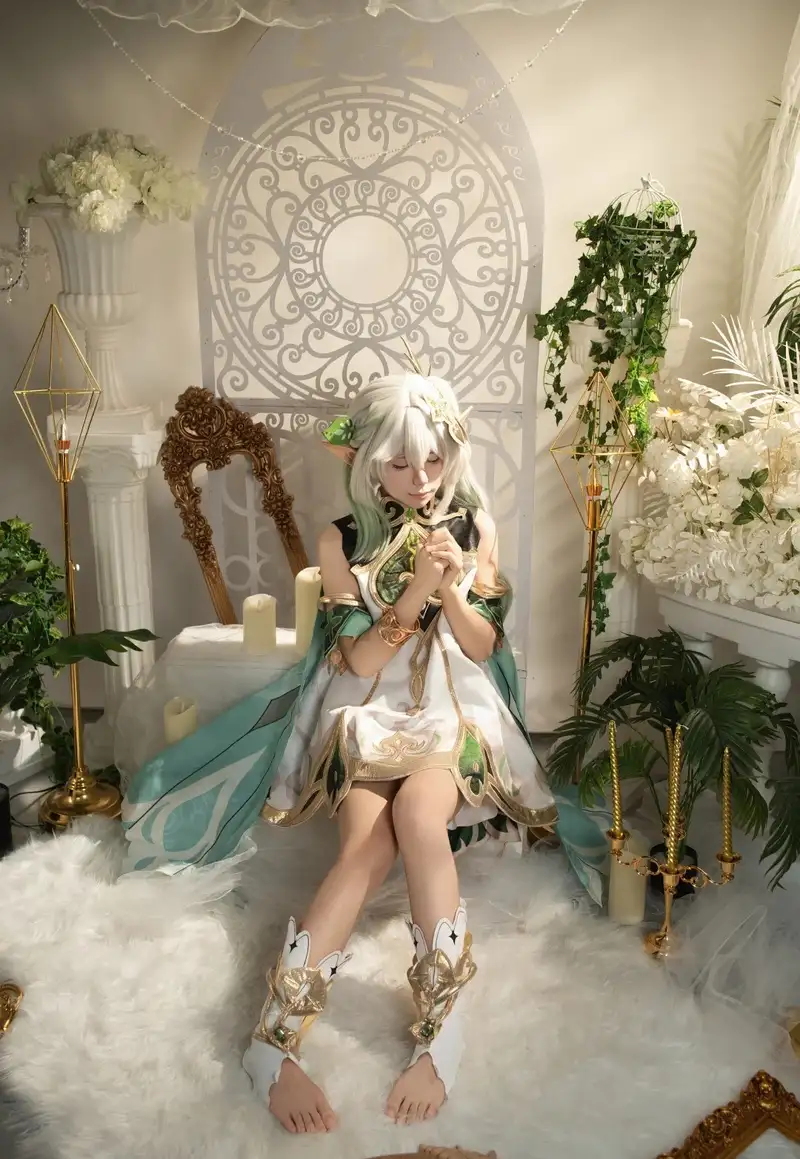 ảnh Nahida cosplay phong cách cổ tích đẹp