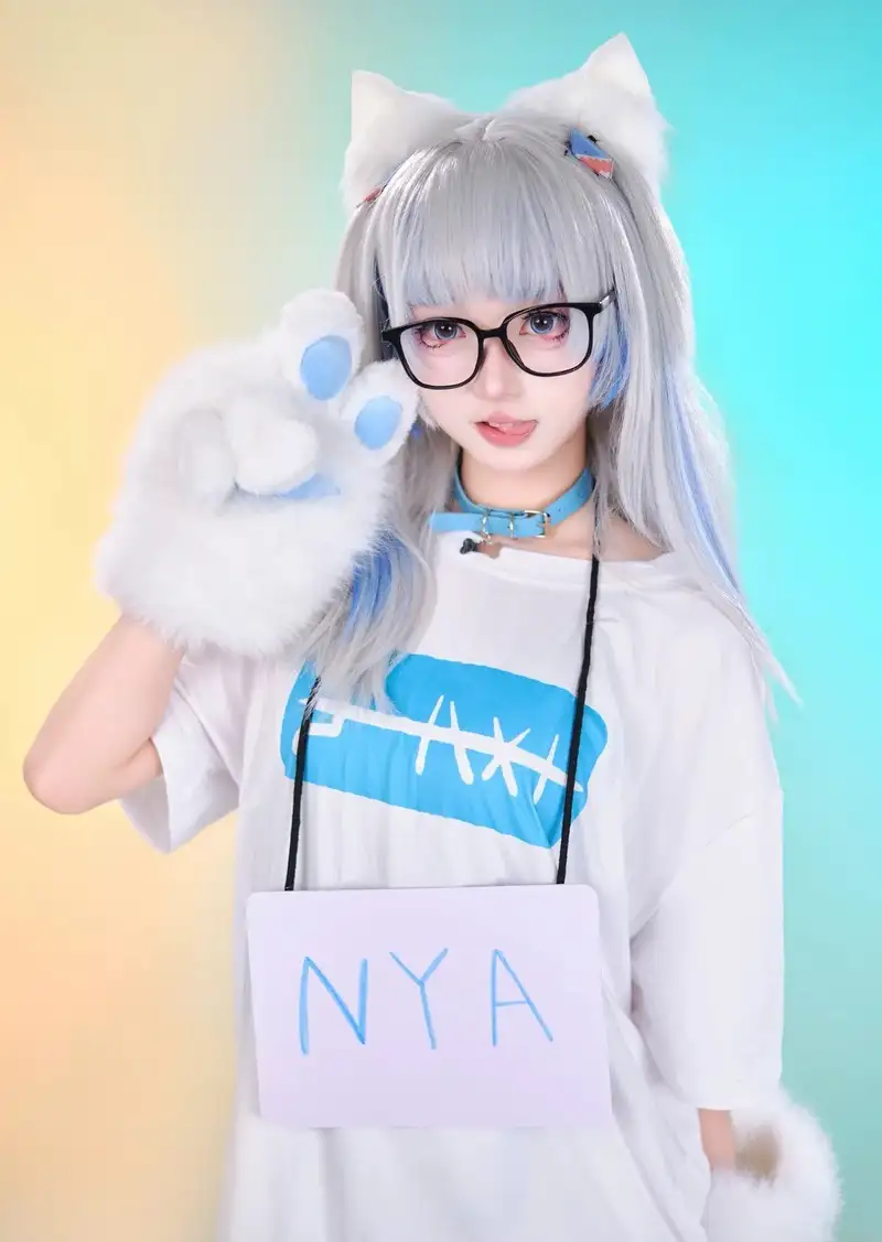 ảnh Yaoyaoqwq Gawr Gura cosplay đáng yêu