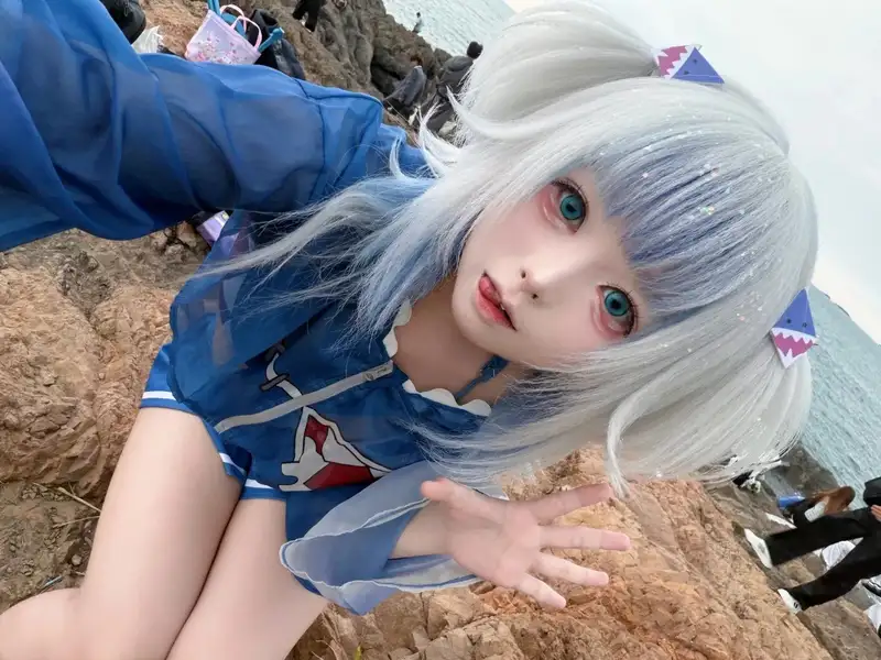 hình Yaoyaoqwq cosplay Gawr Gura