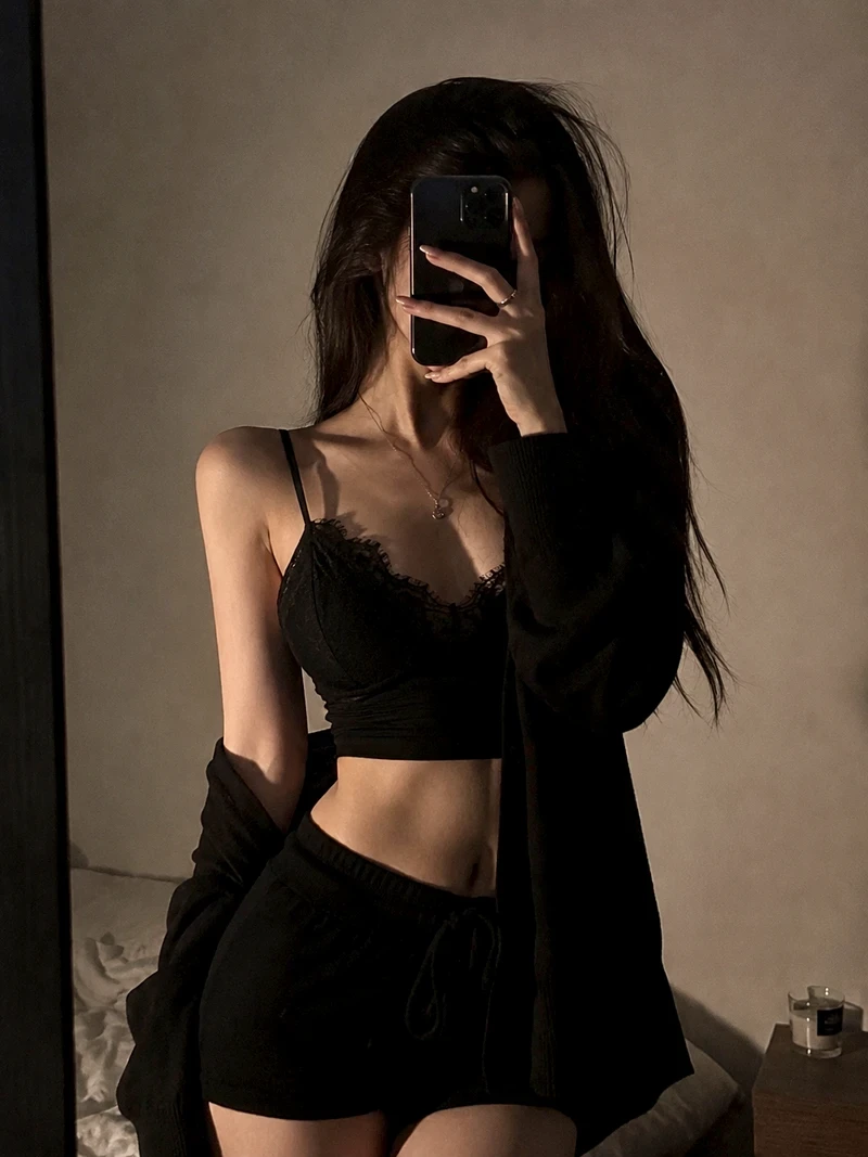 Ảnh bad girl nổi loạn gợi cảm