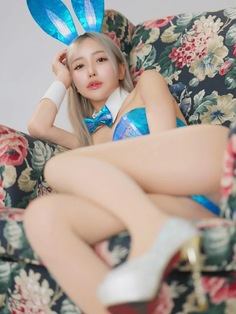 Ảnh bikini quyến rũ của Sarina Momonaga chất lượng cao