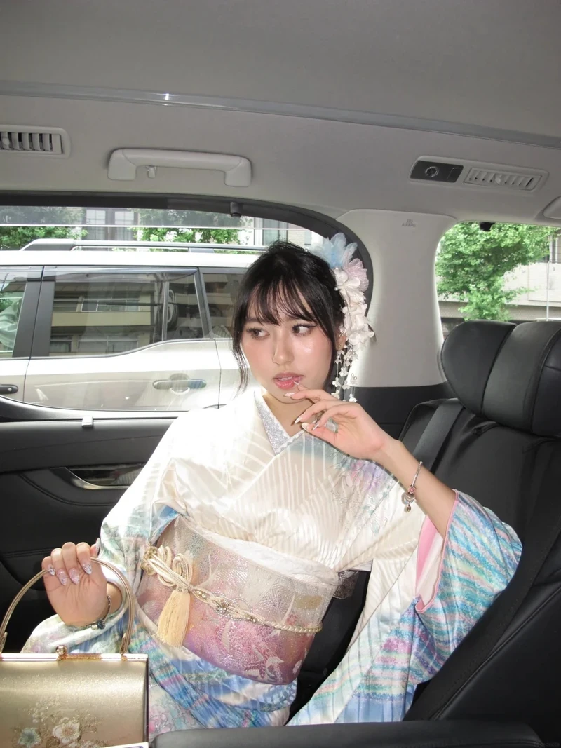 Ảnh cô nàng Kimono bikini siêu phẩm hút hồn