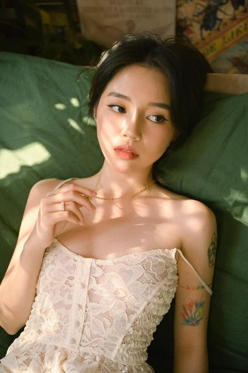 Ảnh gái xinh xăm mình quyến rũ nổi bật