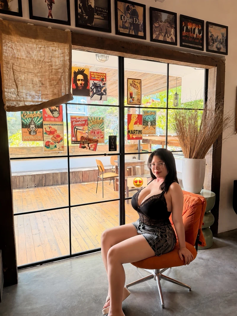 Ảnh nude Trang Japan không che mông đít nóng bỏng