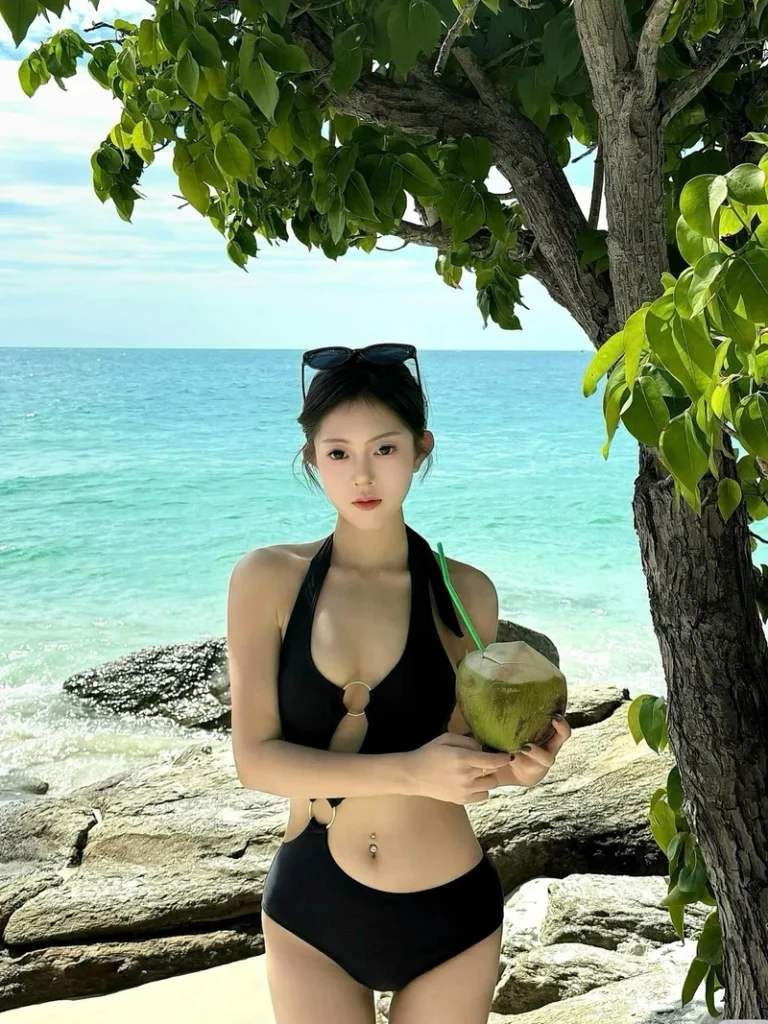 Gái xinh Tiktok bikini body gợi dục siêu quyến rũ