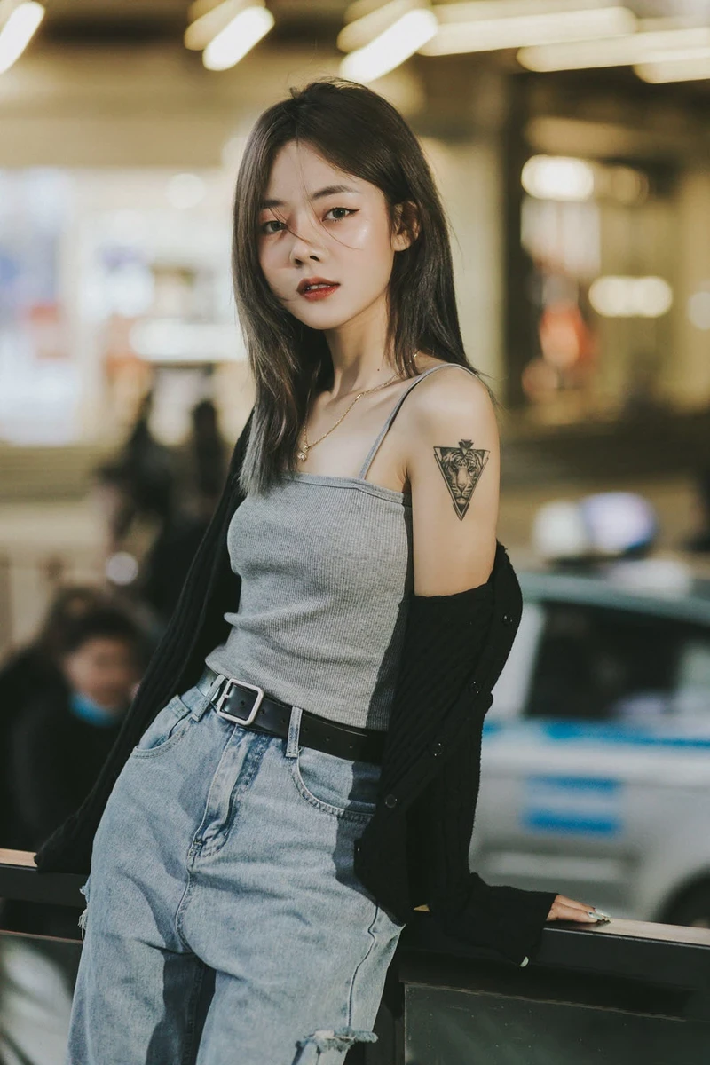 Gái xinh xăm mình cuốn hút nổi bật