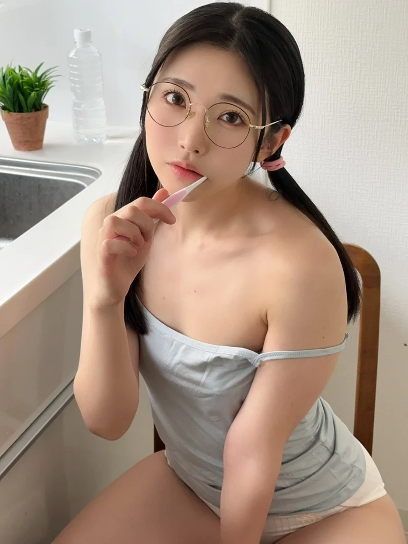 Hình JAV Hikaru Minazuki trong bikini nóng bỏng cuốn hút