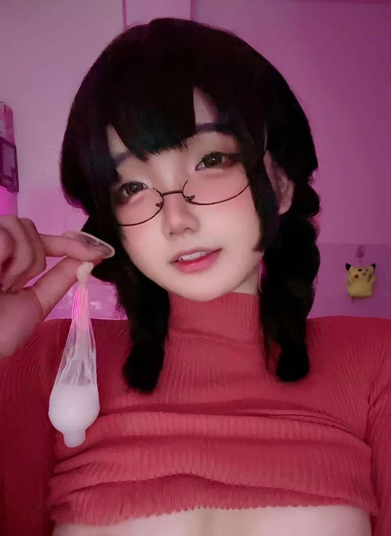 Hình Nyanchan2k3 cởi hết khoe vòng ba dâm đãng