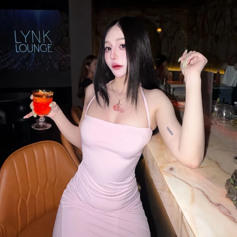 Hình ảnh Tiffany Thư trong trang phục thể thao