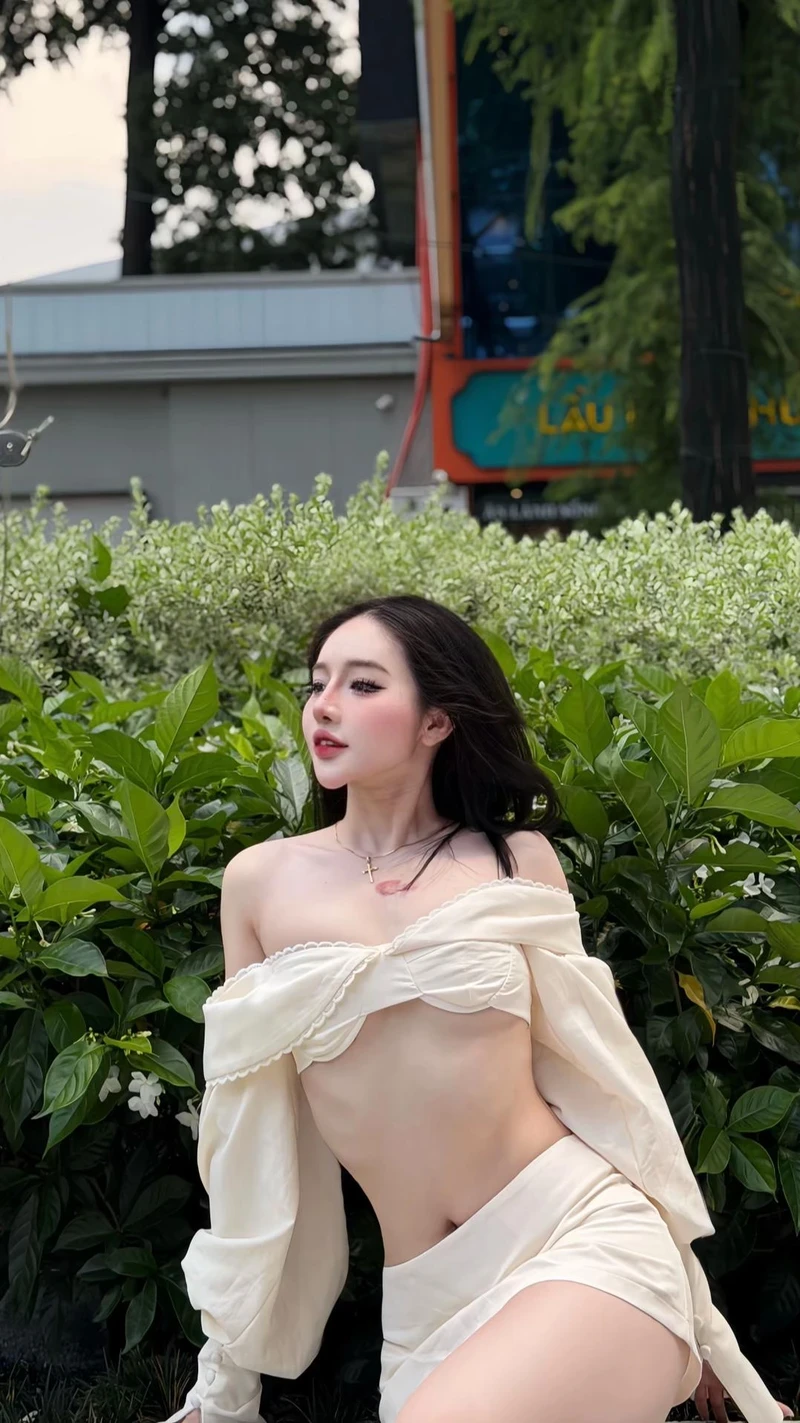 Hình ảnh gymer TikTok Tiffany Thư đầy năng lượng