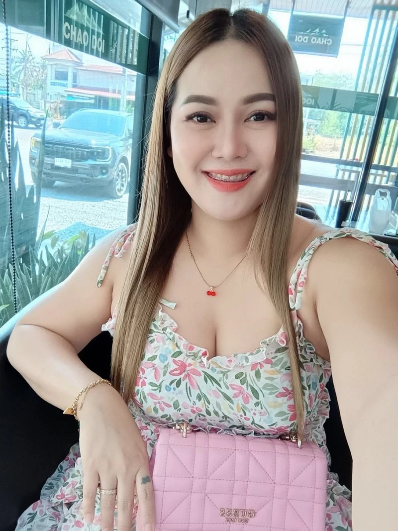Hình ảnh máy bay bà già mới duyên dáng