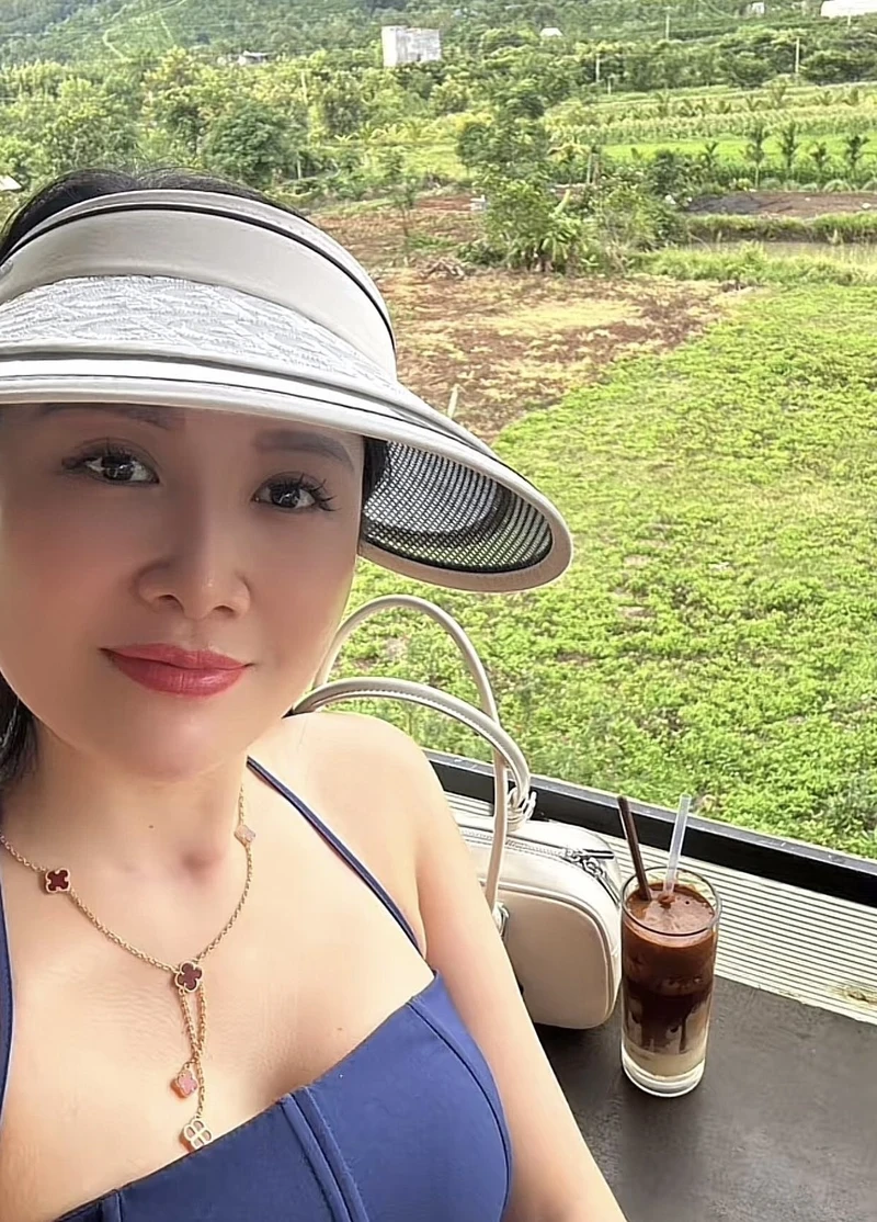 Hình máy bay bà già mới đầy ấn tượng