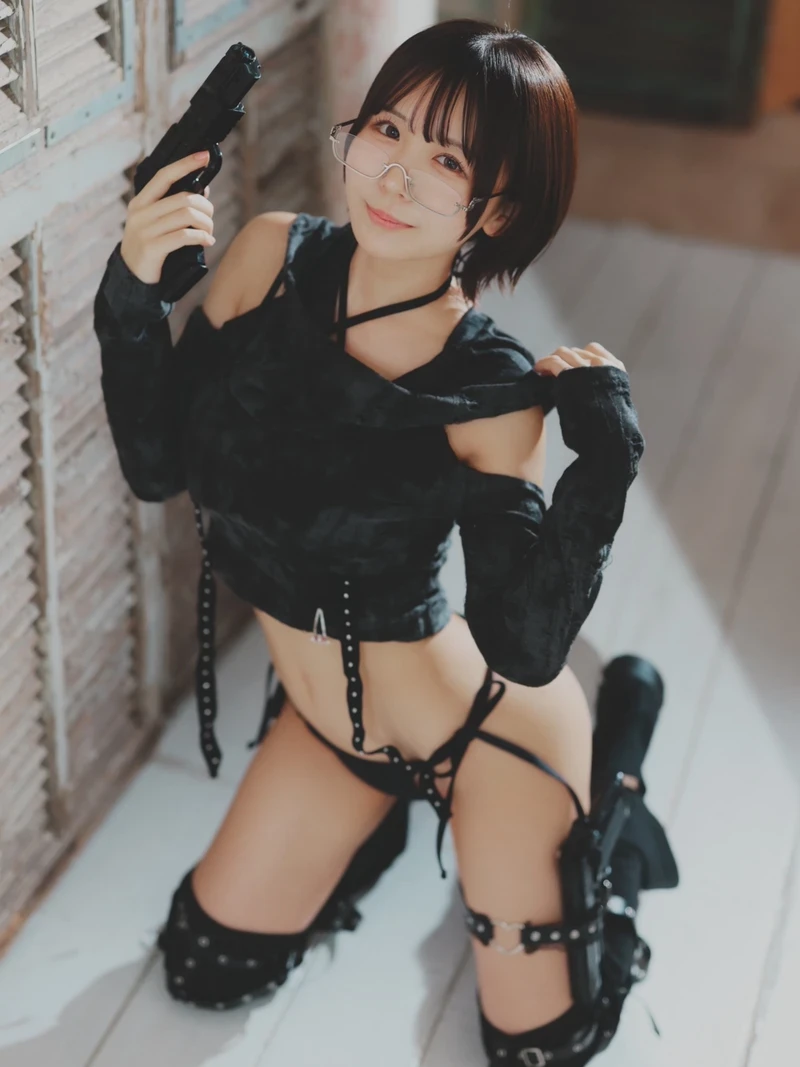 Hình nude Konatsu Kashiwagi vòng một khủng siêu phẩm