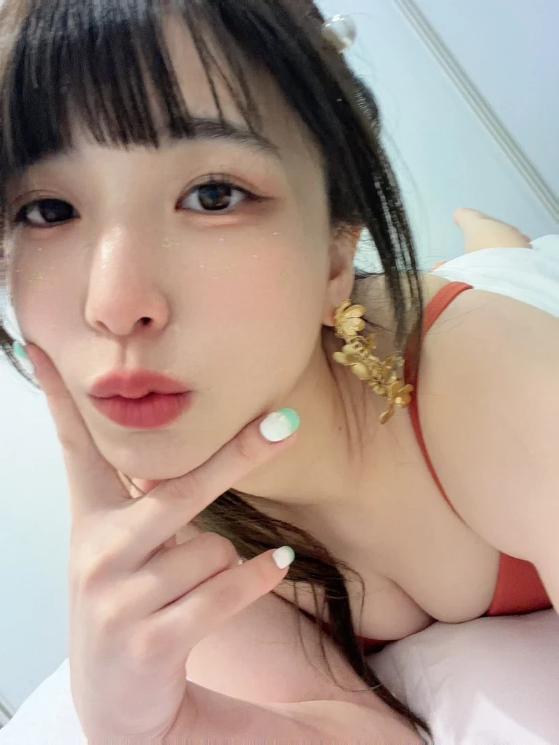 Hình nude Mai Kagari mông đít quyến rũ cuốn hút
