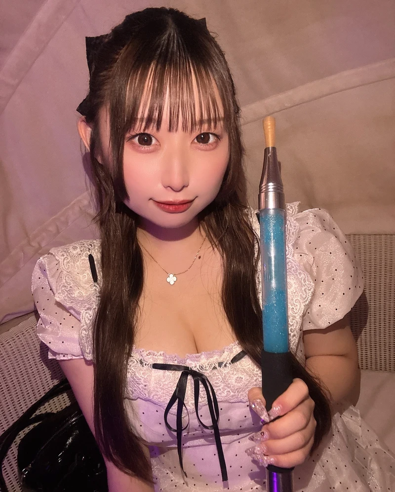 Hình nude Minami Mizuhara đít cong quyến rũ 2K