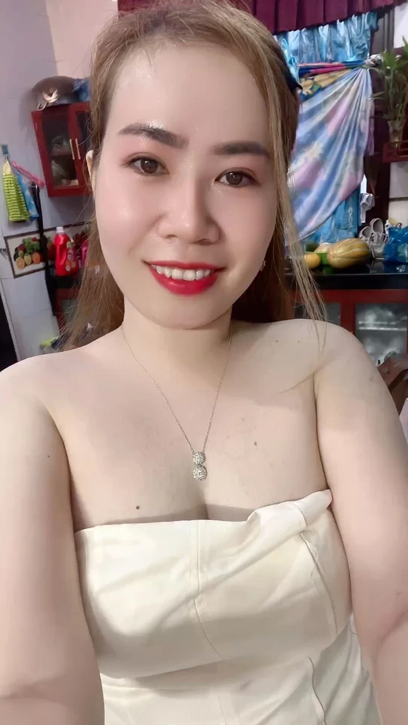 Máy bay bà già mới xinh đẹp nổi bật