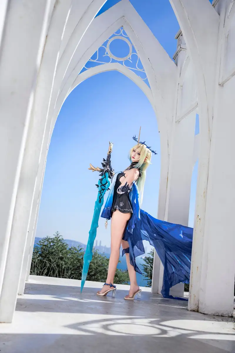 ảnh Luisa cosplay xinh đẹp nổi bật
