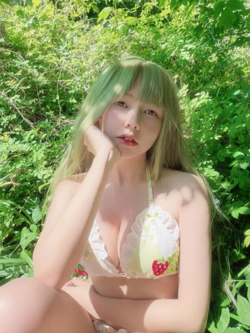 Ảnh Arisa Nguyễn bikini sexy full HD sắc nét