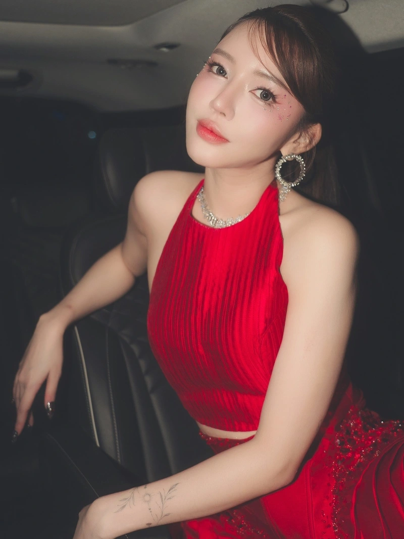 Ảnh Bích Phương bikini sexy body siêu phẩm 2K