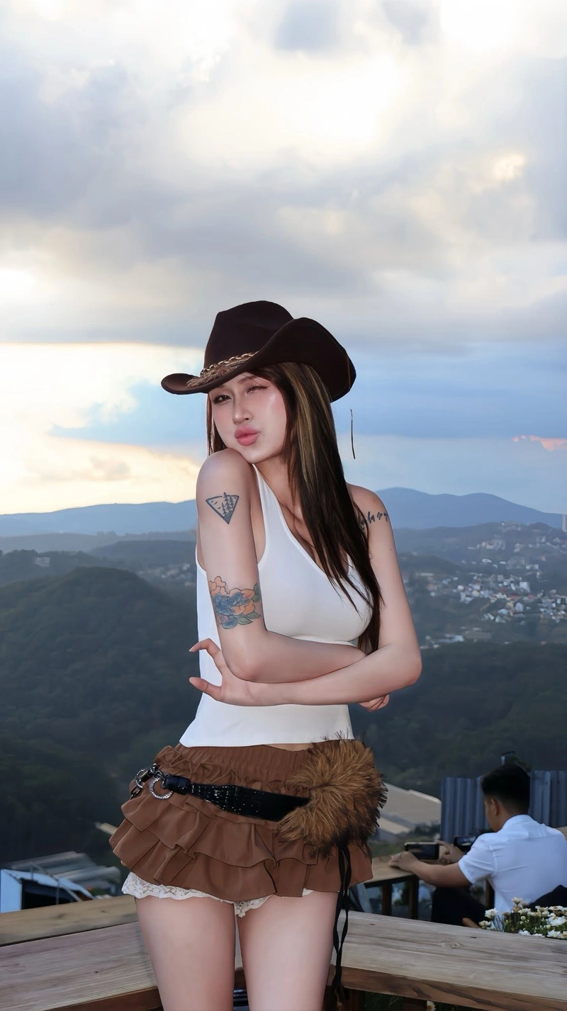Ảnh DJ Vy Chila sexy quyến rũ nổi bật