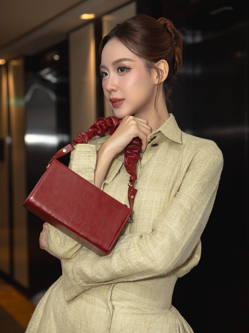 Ảnh Lê Nguyễn Bảo Ngọc sexy không che body nóng bỏng
