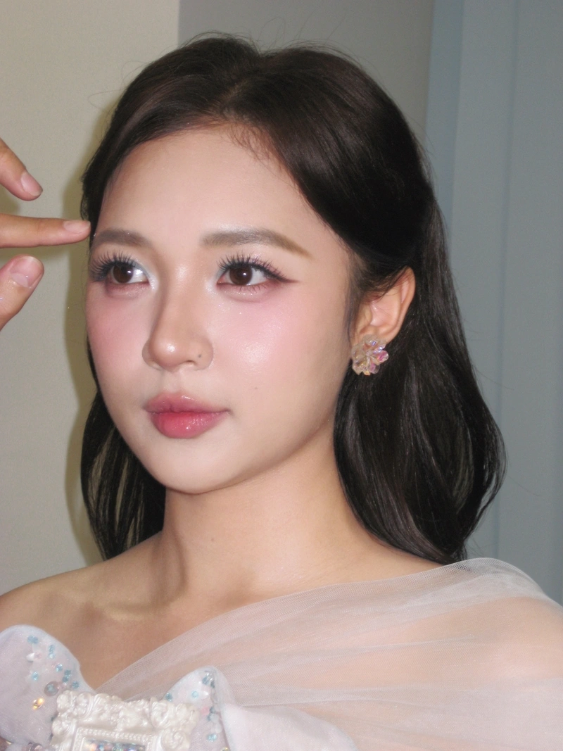 Ảnh MC Phương Thảo khoe ngực to tròn gợi tình