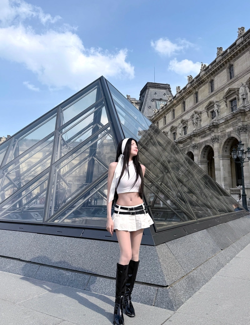 Ảnh Mai Dora sexy vòng ba căng tròn hút hồn