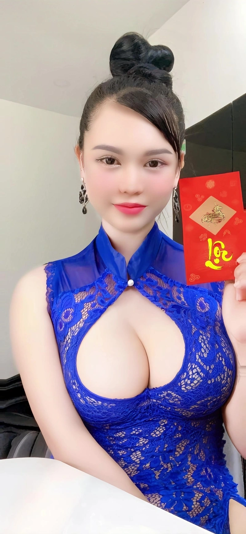 Ảnh Nguyễn Ngọc Kim Thảo lột đồ bikini nóng bỏng