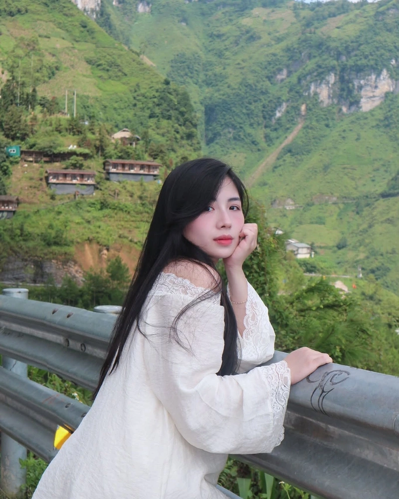 Ảnh Nguyễn Ngọc Quỳnh quyến rũ nổi bật