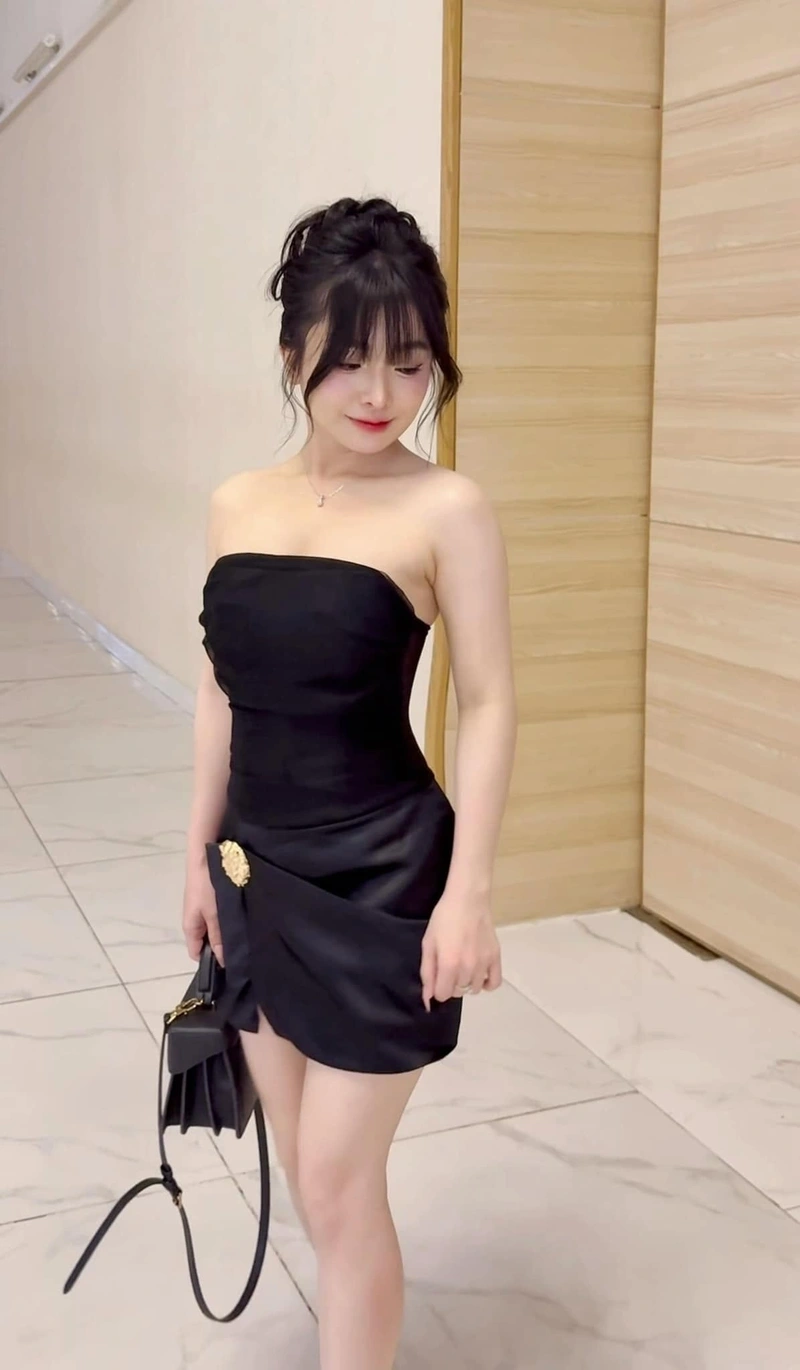 Ảnh Quỳnh Mai Tiktoker gợi cảm cuốn hút