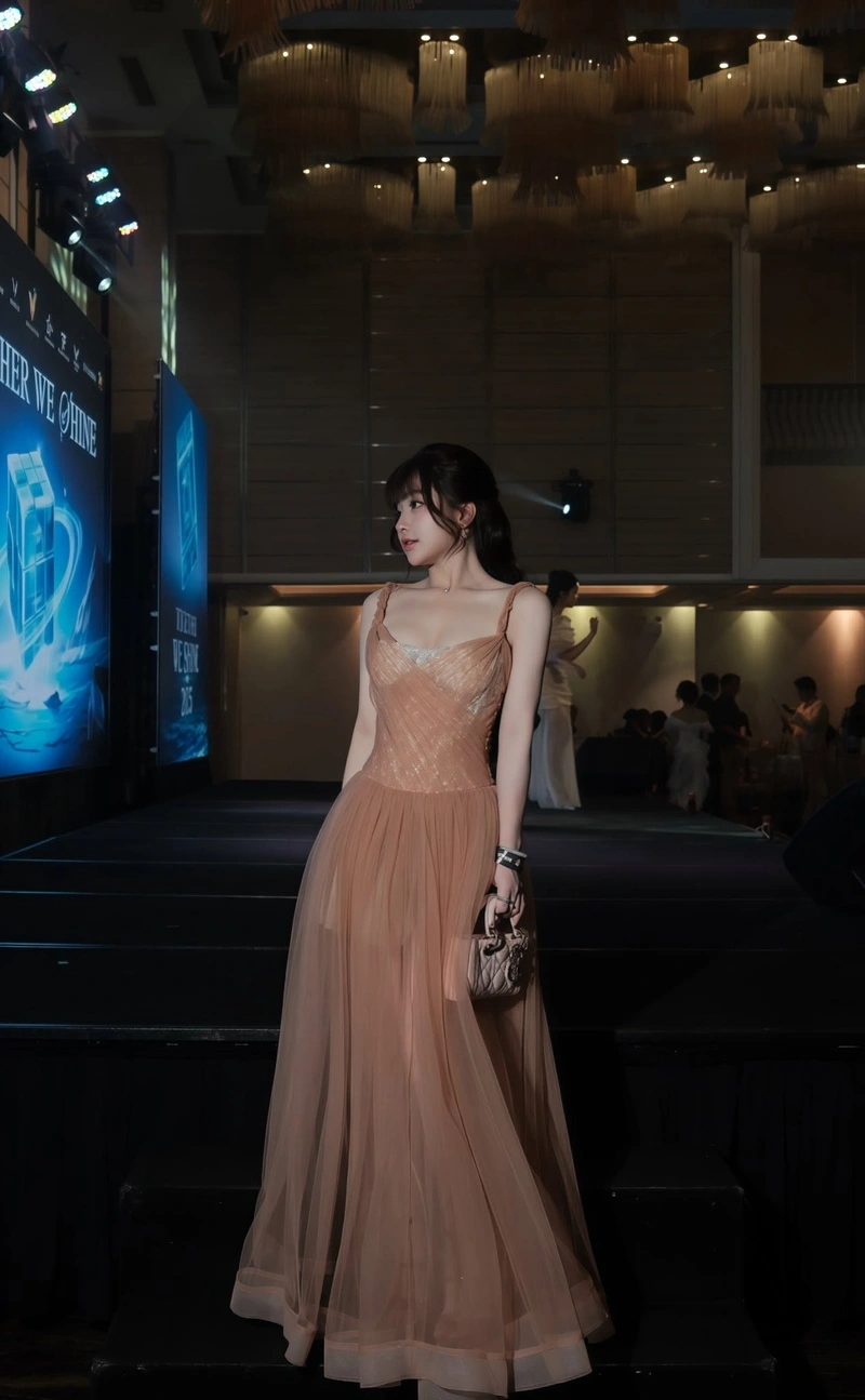Ảnh Quỳnh Mai sexy táo bạo