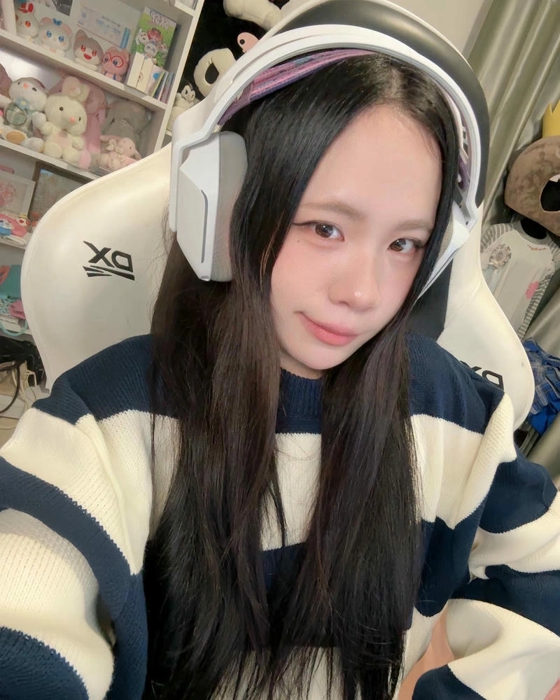 Ảnh Sammy Đào sexy sở hữu diện mạo duyên dáng