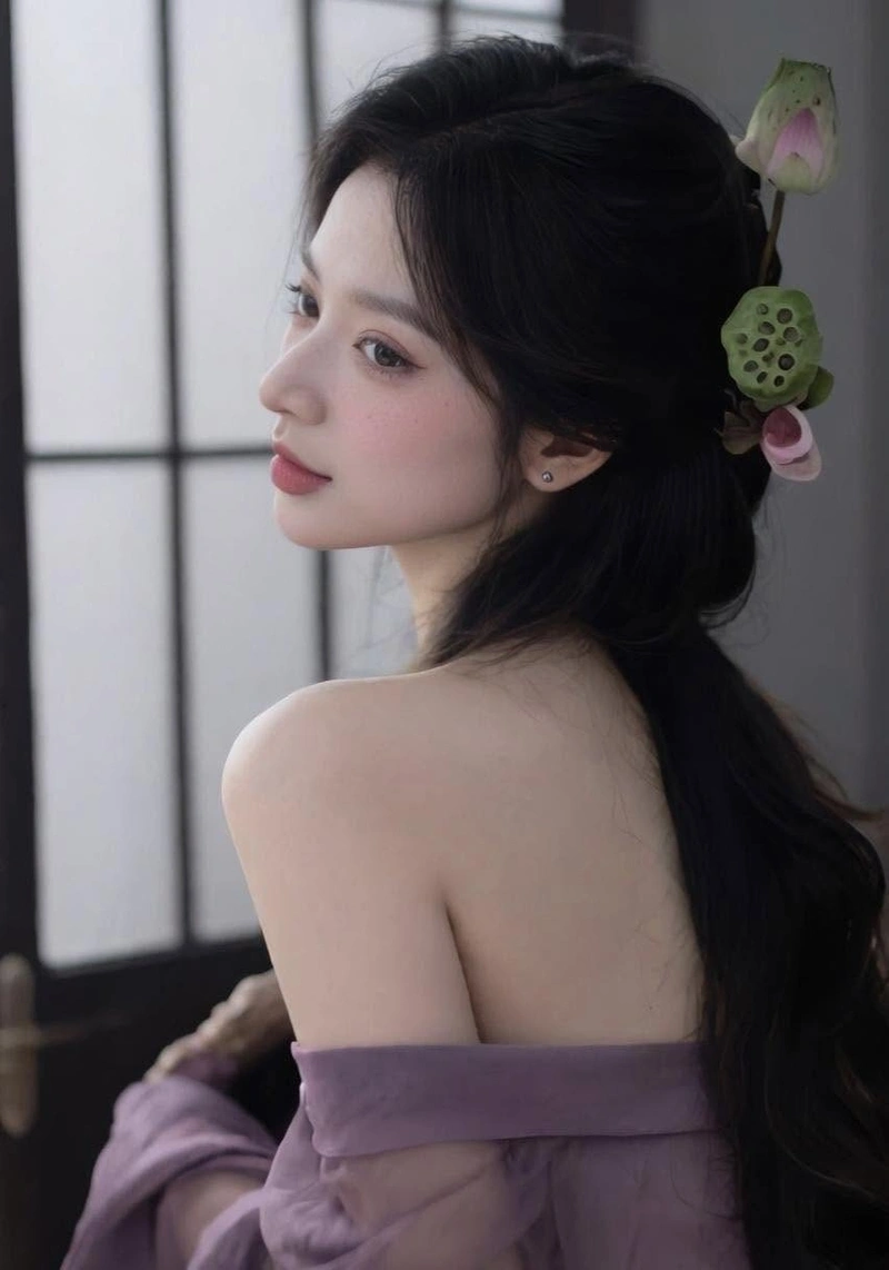 Ảnh Vũ Ngọc Kim Chi bikini sexy ngực to tròn hút mắt