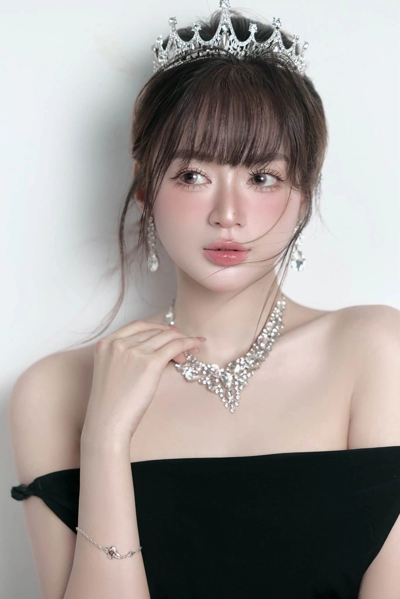 Ảnh Vũ Ngọc Kim Chi bikini sexy vòng ba săn chắc quyến rũ