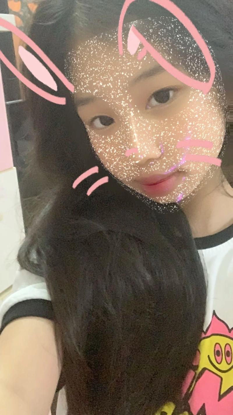 Ảnh gái 2k12 trẻ trung năng động